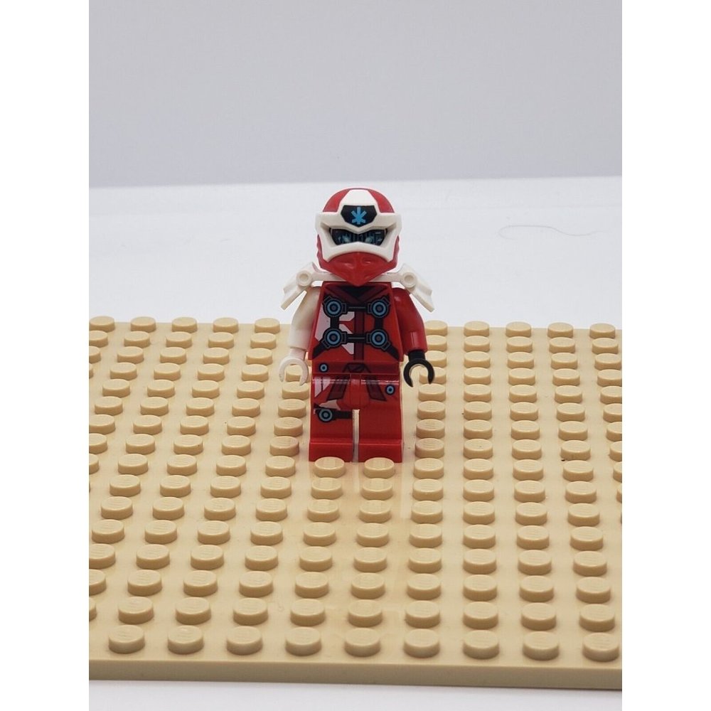 LEGO Kai Digi Kai Shoulder Armor w/ Scabbard NINJAGO NINJA MINIFIGURE C0248